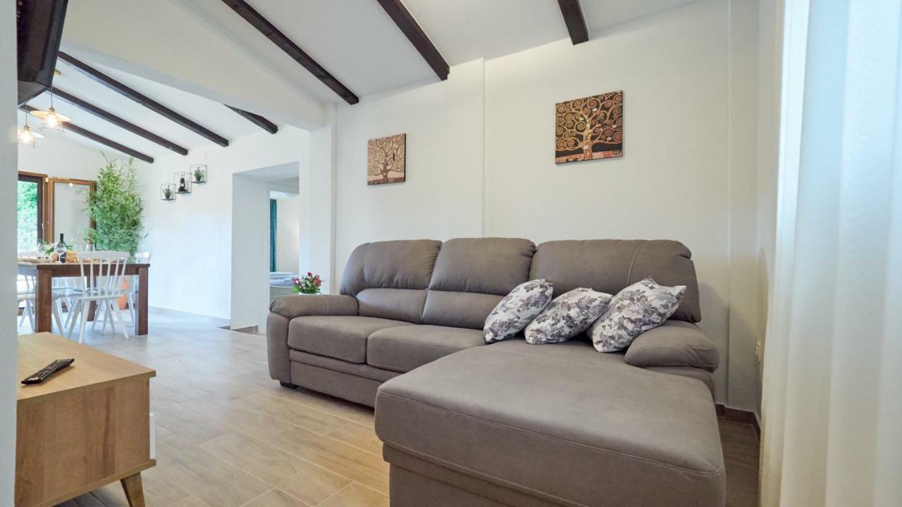 Casa Valla By Rent Istria Бузет Екстериор снимка